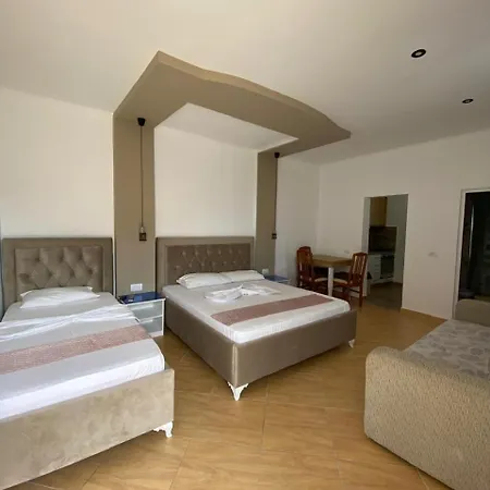 Apartment Floban & Mirdar Koshi *