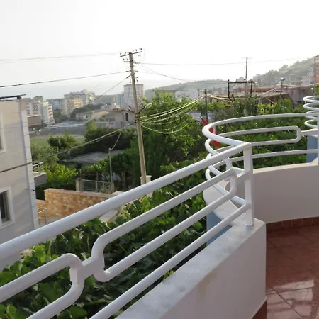 Floban & Mirdar Koshi Apartment