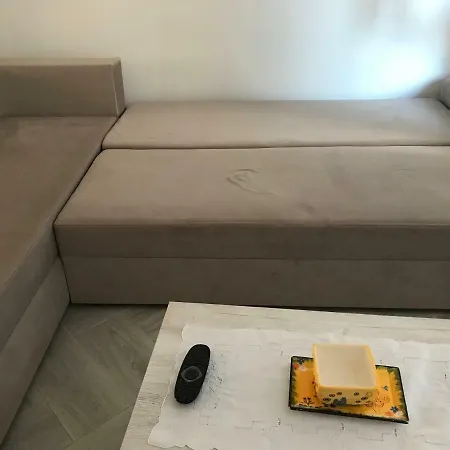 Floban & Mirdar Koshi Apartment Sarandë